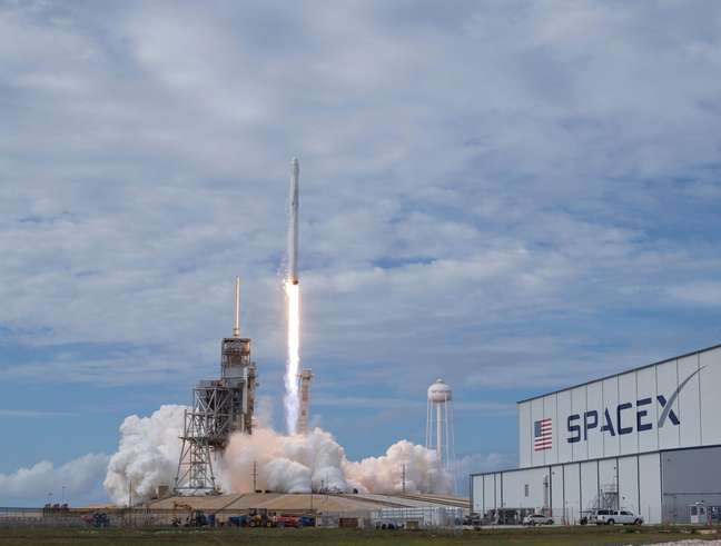 2017 06 04t144642z 1481210516 rc184dab9b00 rtrmadp 3 space spacex launch - Foguete 'abandonado' da SpaceX deve atingir a Lua em março