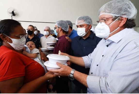 Joao 2 - Em São Bento, João Azevêdo entrega Restaurante Popular e assegura fornecimento de mil refeições diárias no município