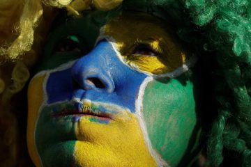 Presidente do Equador tenta liberação de público para jogo contra o Brasil
