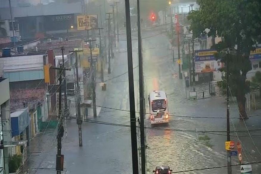 save 20220121 060907 1 - Chove mais de 100 milímetros em João Pessoa nas últimas 12 horas, Defesa Civil diz que não há registro de ocorrências