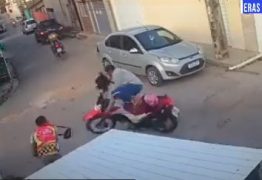 Mototaxista arremessa capacete em assaltante para evitar roubo de moto