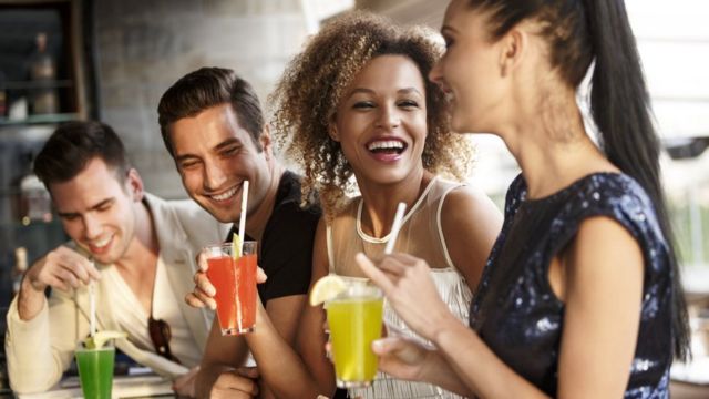 TURMA - Bebida alcoólica ajudou a civilizar a humanidade, diz filósofo americano