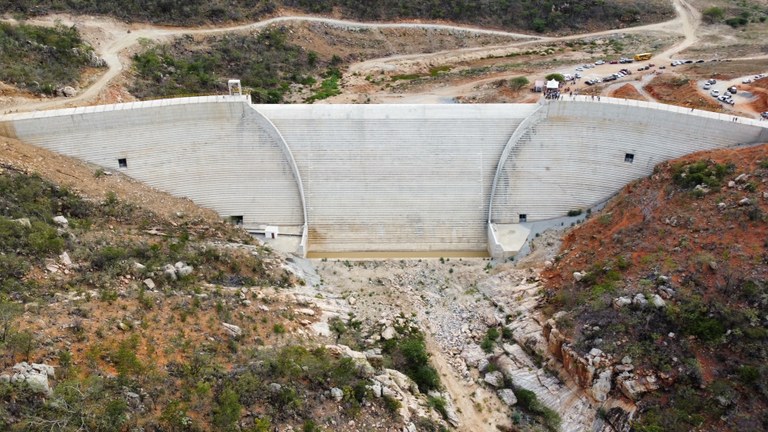 barragem - Governo inaugura a barragem Retiro, em Cuité, e garante segurança hídrica do Curimataú