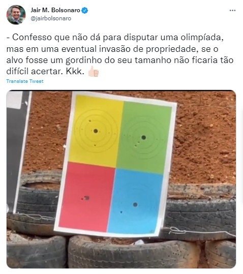 bolsonaro - Vídeo de Bolsonaro sem saber usar arma viraliza e presidente debocha de internauta: "Se o alvo fosse um gordinho do seu tamanho não ficaria tão difícil acertar"