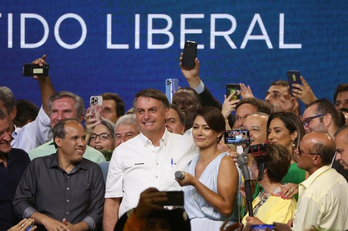 35657557 - Em evento, Bolsonaro diz que disputa no país não é da esquerda contra a direita, mas do 'bem contra o mal'