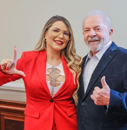 lula e deolane - "Dia inesquecível", diz Deolane Bezerra sobre encontro com ex-presidente Lula - VEJA VÍDEO