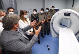 João Azevêdo entrega tomógrafo do Hospital Edson Ramalho e destaca fortalecimento da rede de saúde estadual com distribuição de novos equipamentos