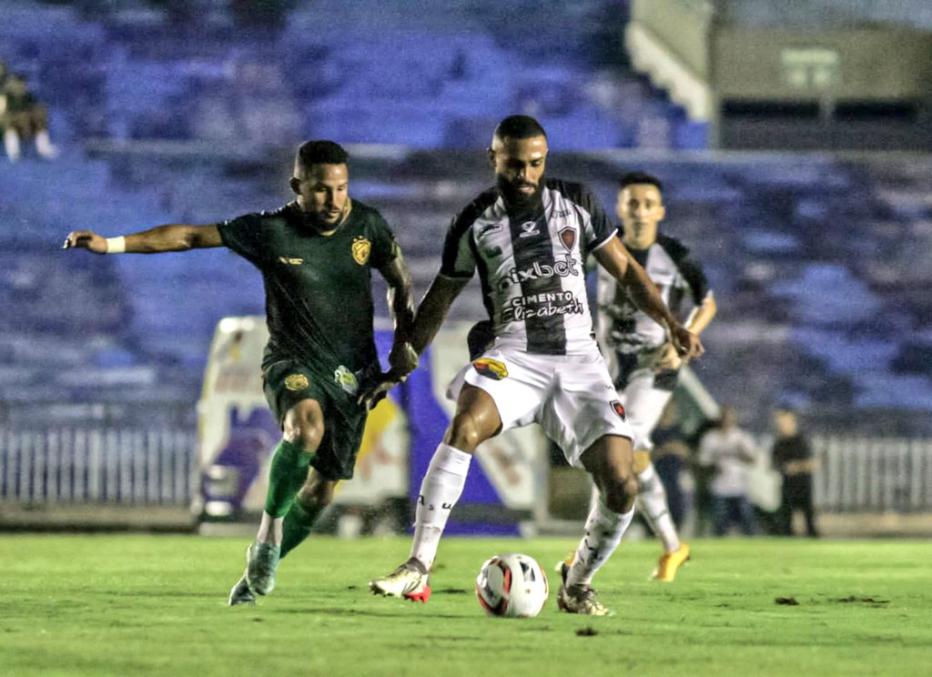 ba776087d0e78c788c5013e3760e6084 - NO ALMEIDÃO: Botafogo-PB vence o Altos-PI por 2 a 1 em casa