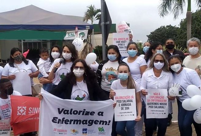 enferrr - Enfermeiros paraibanos se mobilizam para possível veto de Bolsonaro ao PL que determina aumento na remuneração salarial da classe