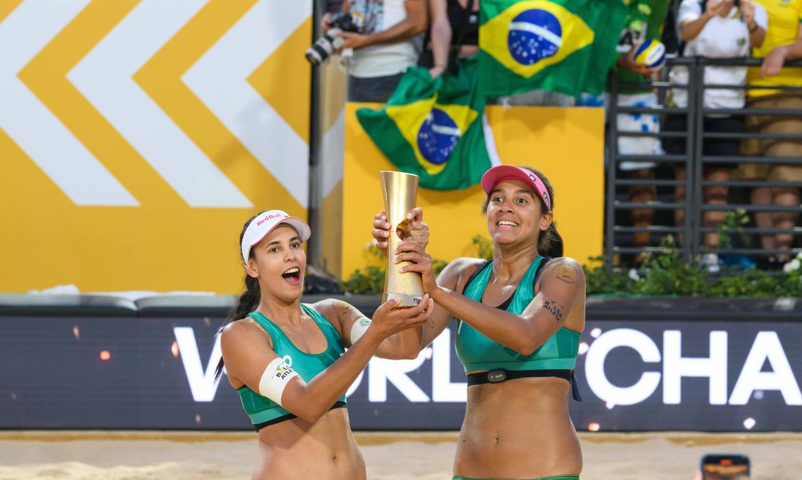 2022 06 19t000000z 1875280319 mt1imgosp0004ie4k7 rtrmadp 3 imago images sports - Brasil é campeão mundial de vôlei de praia com Duda e Ana Patrícia