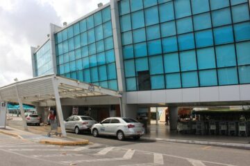 aeroporto castro pinto walla santos 6 360x240 - FORTES CHUVAS: aeronaves não conseguem pousar em João Pessoa e voos seguem para Recife