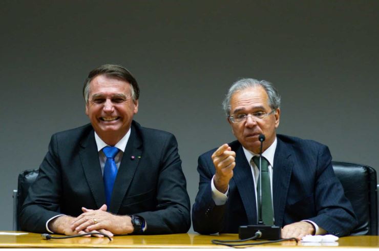 bolsonaro - Governo indica ter resolvido que não haverá reajuste a servidores, diz sindicato
