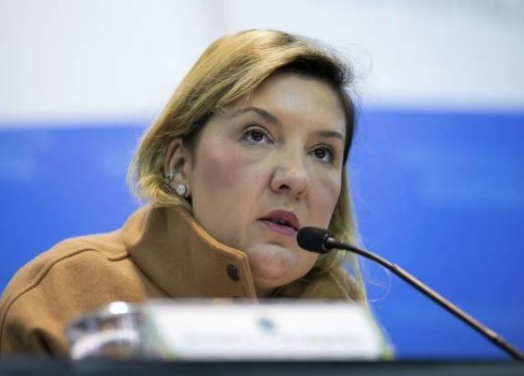 caixa - Bolsonaro escolhe uma mulher para substituir presidente da Caixa