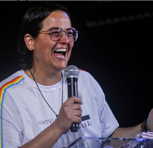 lanna holder - Pastora gay afirma que ser hétero não é normal e viraliza na web: "Jesus te ama como você é" - VEJA VÍDEO