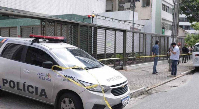 1 predio7 21328847 - Dois morrem após atirador abrir fogo em condomínio de luxo no Recife