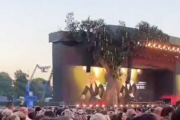 Capturar 1 360x240 - Adele grita 'fora Bolsonaro' durante show em Londres - VEJA VÍDEO