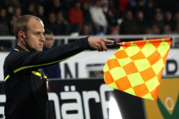 Clemens Schuttengruber Fusballschiedsrichter 02 360x240 - Fifa aprova tecnologia de impedimento semiautomático na Copa do Catar