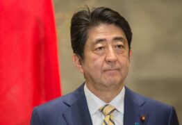 Polícia japonesa admite falha de segurança em ataque contra Shinzo Abe