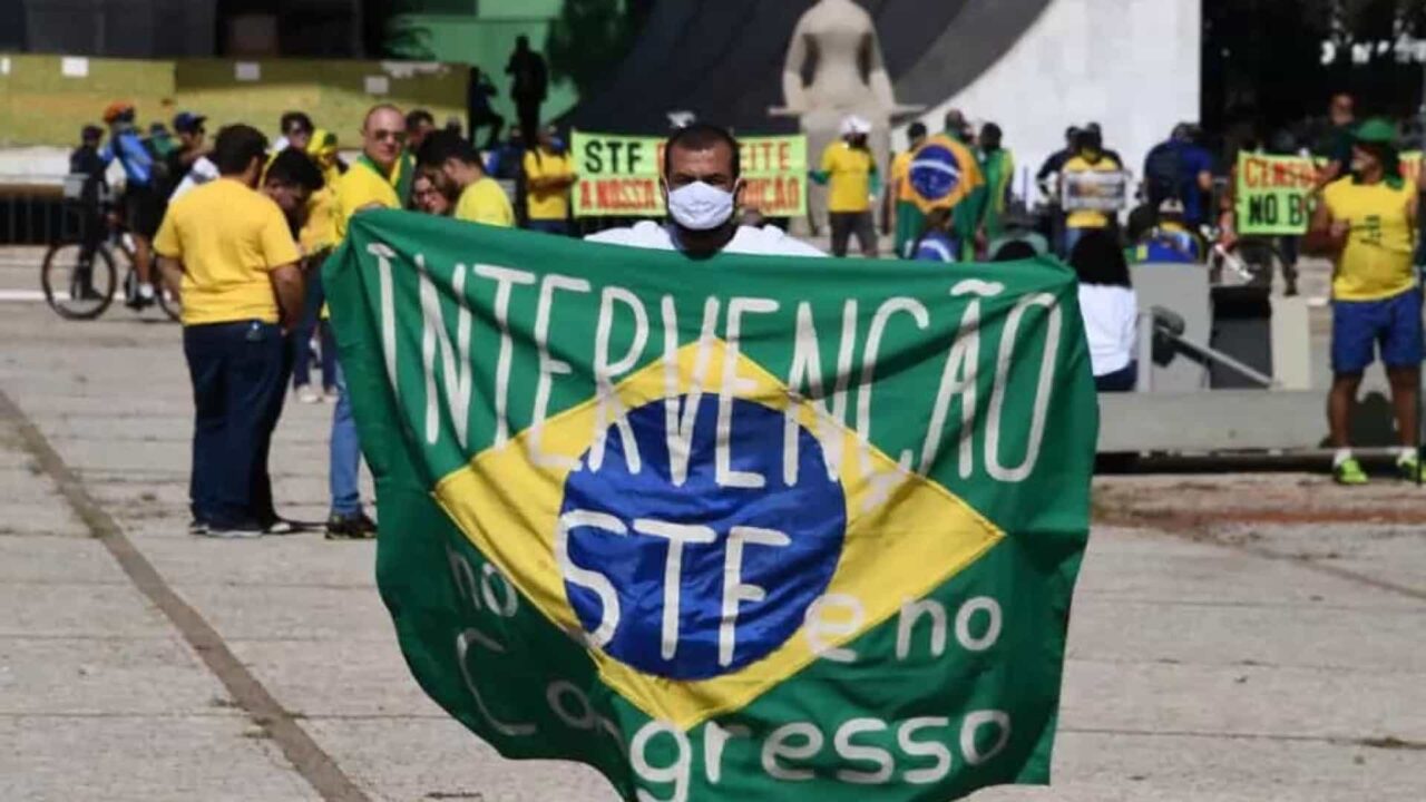 naom 603ba984ab518 scaled - "SERVIR O VILÃO": entenda como os minions viraram apelido para os apoiadores de Bolsonaro