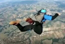 Vídeo mostra salto de aluno de paraquedismo que morreu em acidente; confira