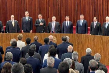 Capturar 53 360x240 - Posse como presidente do TSE: Diante de Bolsonaro, Moraes fala em respeito às urnas eletrônicas e à democracia