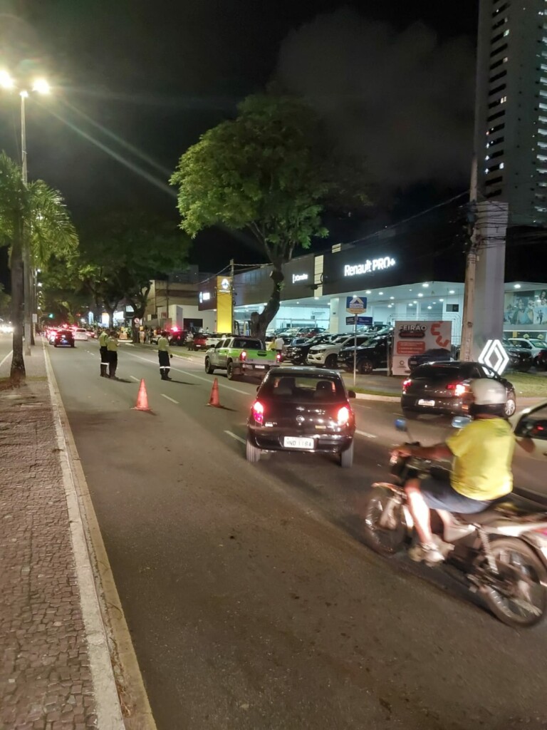 WhatsApp Image 2022 11 01 at 19.15.27 - Bolsonaristas protestam em JP e CG, pedem eleição anulada e hostilizam eleitora de Lula com criança dentro de carro - VEJA VÍDEOS 