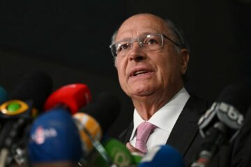 alckmin 360x240 - Geraldo Alckmin anuncia que a Toyota deverá investir R$ 11 bilhões no Brasil