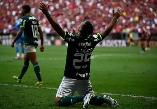 jogador 1 - Palmeiras bate Flamengo em jogo frenético e é campeão da Supercopa do Brasil