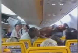Passageiros entram em luta corporal por causa de lugar na janela em voo – VEJA VÍDEO