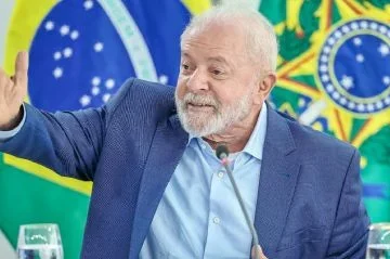 Efeito Lula: Desemprego cai para 7,7%, menor índice desde o governo Dilma