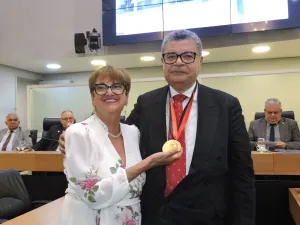 Professor, advogado e jornalista Josinaldo Malaquias recebe Medalha “Epitácio Pessoa” da Assembleia Legislativa