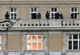 TRAGÉDIA: Ataque a tiros em faculdade na República Tcheca deixa mais de 15 mortos
