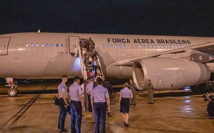 forca - Segundo grupo de brasileiros e parentes que conseguiram deixar Gaza chega a Brasília
