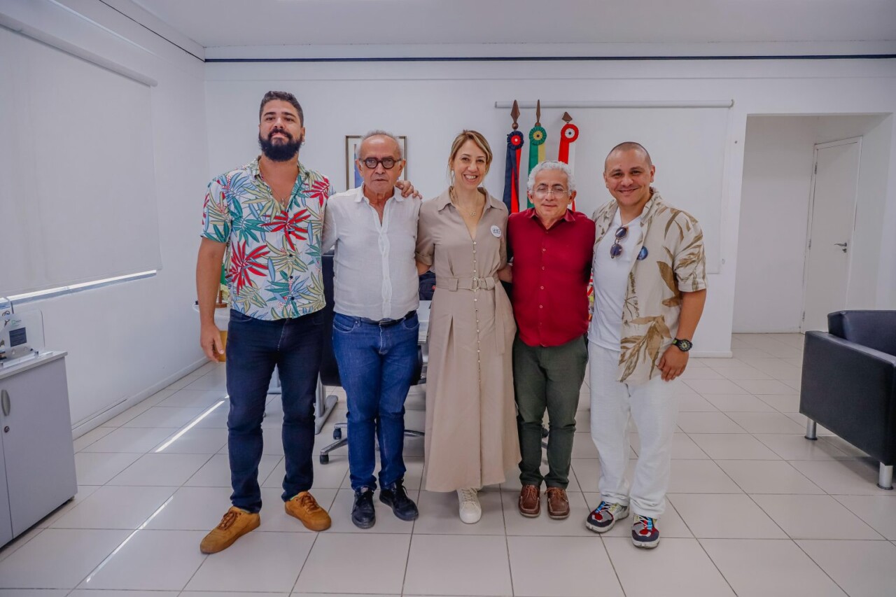 Prefeito Cidade da Imagem 03 1536x1024 1 - Cícero Lucena se reúne com representantes da Cidade da Imagem e projeta Festival Internacional de Cinema em maio