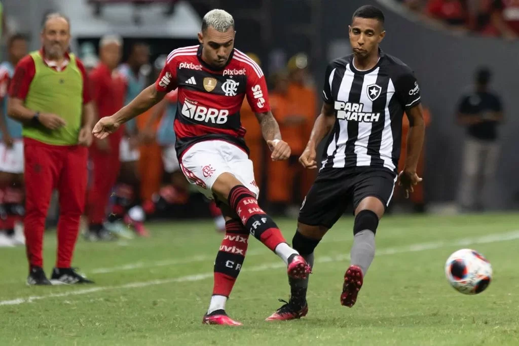 CAMPEONATO CARIOCA: Flamengo e Botafogo se enfrentam no Maracanã