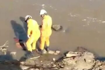 Reviravolta surpreendente: Bombeiros se preparam para resgatar corpo em rio, mas ‘morto’ acorda