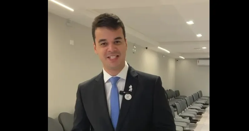 Secretário Ari Reis anuncia a nova sede da Farmácia Especializada da Paraíba