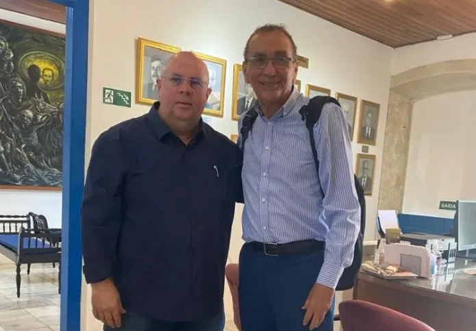 Disputa pela Cadeira 29 da Academia Paraibana de Letras terá segundo turno entre Walter Santos e Renato Carneiro