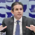 Hugo Motta decide não pautar requerimento de urgência da anistia
