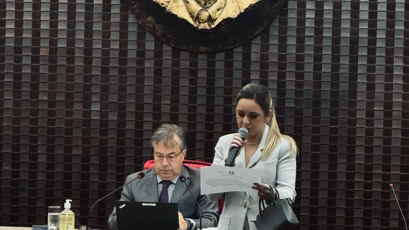 Alanna Galdino se torna a primeira mulher conselheira do TCE-PB e afirma compromisso com os princípios constitucionais Alanna Galdino se torna a primeira mulher conselheira do TCE-PB e afirma compromisso com os princípios constitucionais