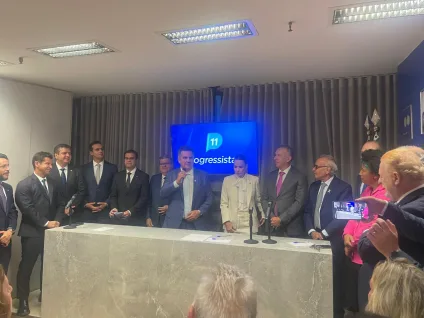 Senadora Daniella Ribeiro assina ficha de filiação e retorna ao Progressistas Senadora Daniella Ribeiro assina ficha de filiação e retorna ao Progressistas