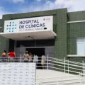 Governo da Paraíba suspende empresa por infecções em mutirão oftalmológico em CG; medicamentos vencidos foram encontrados