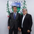 João Azevêdo apresenta potencialidades e oportunidades de investimentos a embaixador da Itália
