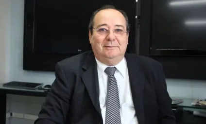 NÃO MORREU: Conselheiros prestam homenagem a Arthur Cunha Lima, que ainda está vivo