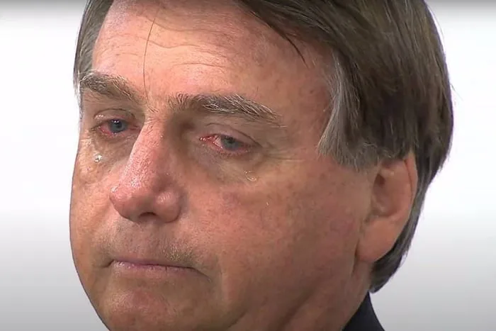 Bolsonaro diz que "vai morrer na cadeia" se condenado por tentativa de golpe de Estado Bolsonaro diz que "vai morrer na cadeia" se condenado por tentativa de golpe de Estado