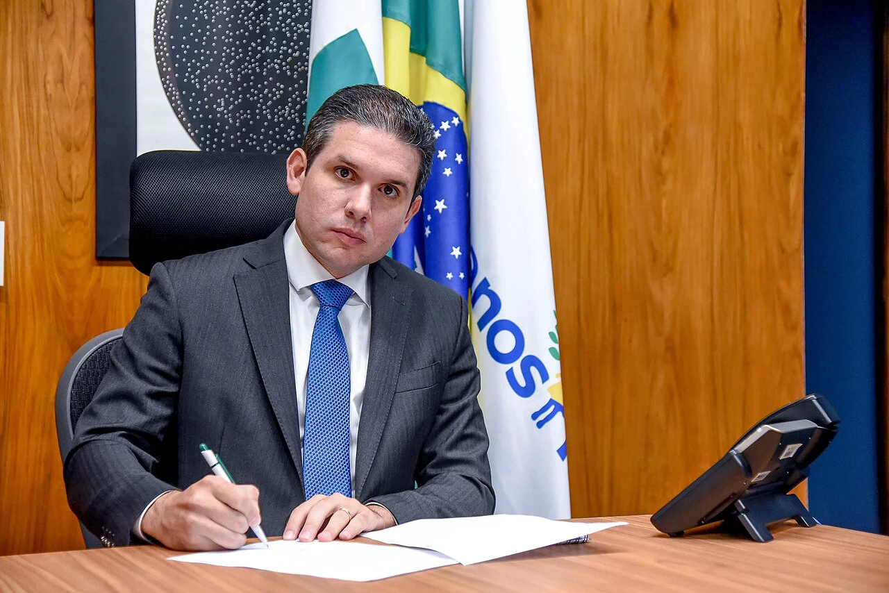 HUGO MOTTA PRESIDENCIÁVEL: Matéria do UOL faz leitura das redes sociais do presidente da câmara HUGO MOTTA PRESIDENCIÁVEL: Matéria do UOL faz leitura das redes sociais do presidente da câmara