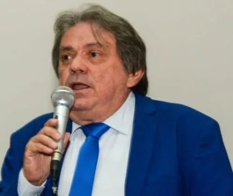 Professor Trindade assume cadeira na Academia Paraibana de Letras nesta sexta-feira Professor Trindade assume cadeira na Academia Paraibana de Letras nesta sexta-feira
