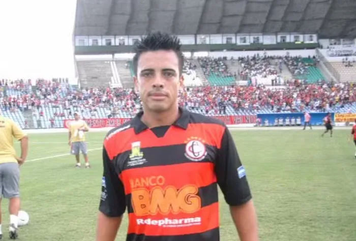 Ex-jogador de Campinense e Treze é preso por dívida de pensão alimentícia após denúncia de violência doméstica Ex-jogador de Campinense e Treze é preso por dívida de pensão alimentícia após denúncia de violência doméstica