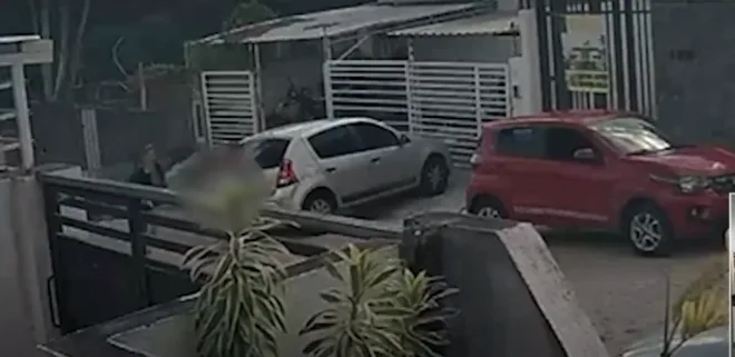 CONFUSÃO: Briga de vizinhos por vaga na garagem termina com um baleado no José Américo - VEJA O VÍDEO CONFUSÃO: Briga de vizinhos por vaga na garagem termina com um baleado no José Américo - VEJA O VÍDEO