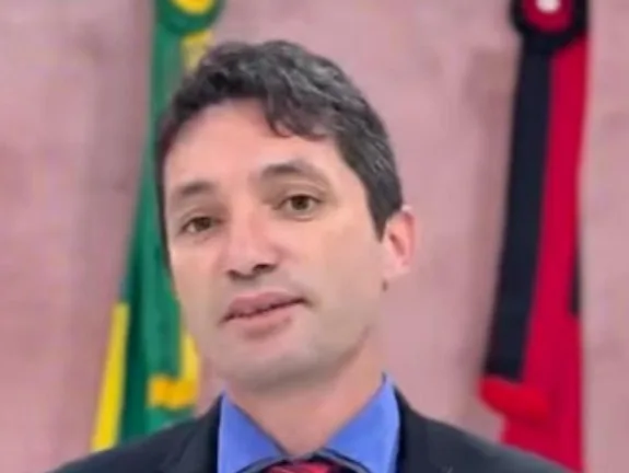 Presidente da Câmara de Jacaraú causa indignação ao incentivar violência contra mulher em fala ao vivo; veja Presidente da Câmara de Jacaraú causa indignação ao incentivar violência contra mulher em fala ao vivo; veja